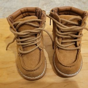 Old Navy size 5 boots